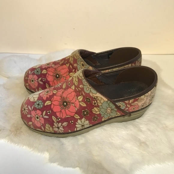 Sanita Shoes - Sanita Vegan Floral Print Clog 38 / 7 red tan